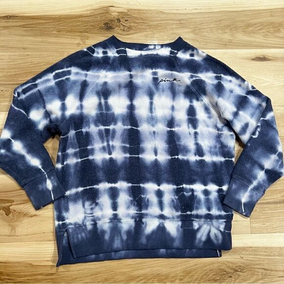 Victoria’s Secret PINK Blue and White Tie Dye Fuzzy Pullover Women’s XS - Picture 1 of 4